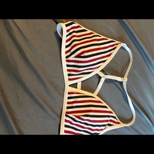 I’m selling this Abercrombie & Fitch bikini swim suit..